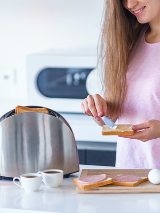10분 꿀잠 VS 10분 아침식사 준비